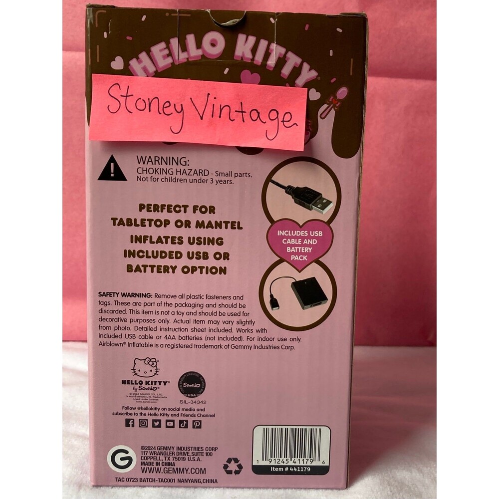 Hello Kitty Valentines Day Small Inflatable - Picture 4 of 5